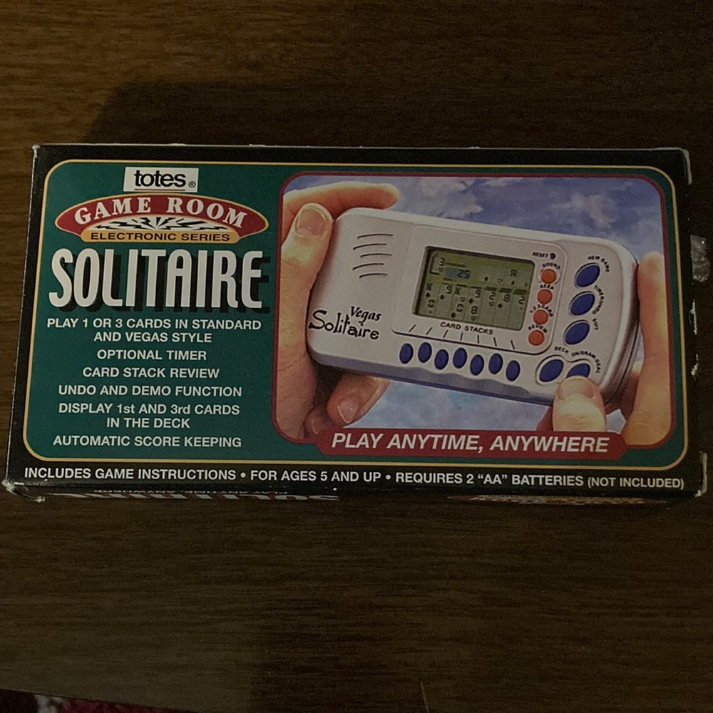 Game Room Solitaire electronic game by totes missing back battery cover